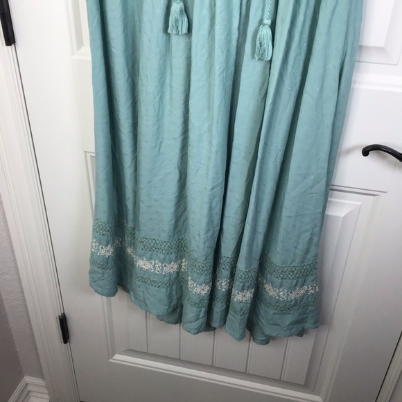 Sundance Light Teal Embroidered Dress Size Medium. - Picture 4 of 9